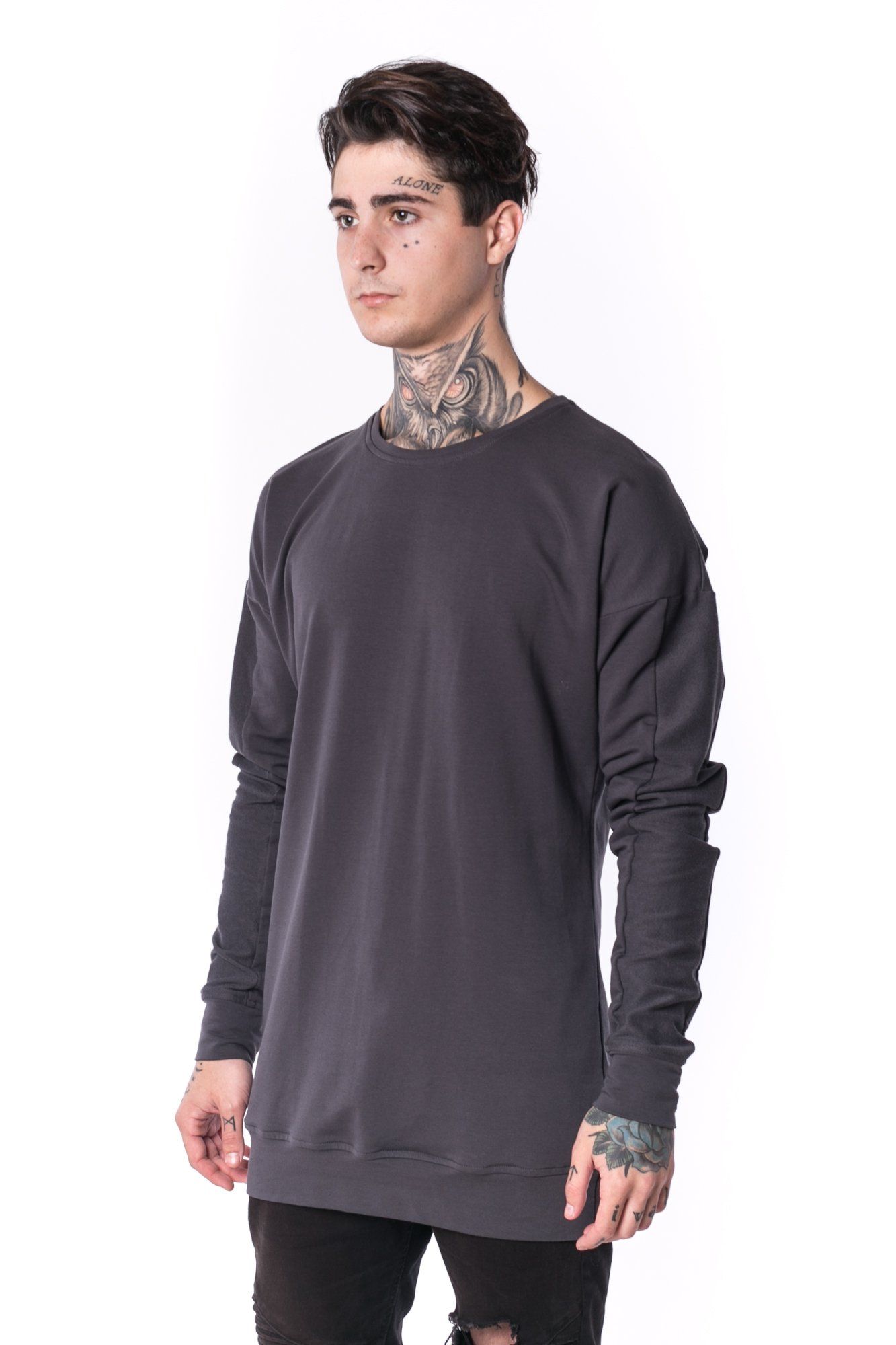 The Man Paneled Pullover Crewneck 17 // drevené uhlie