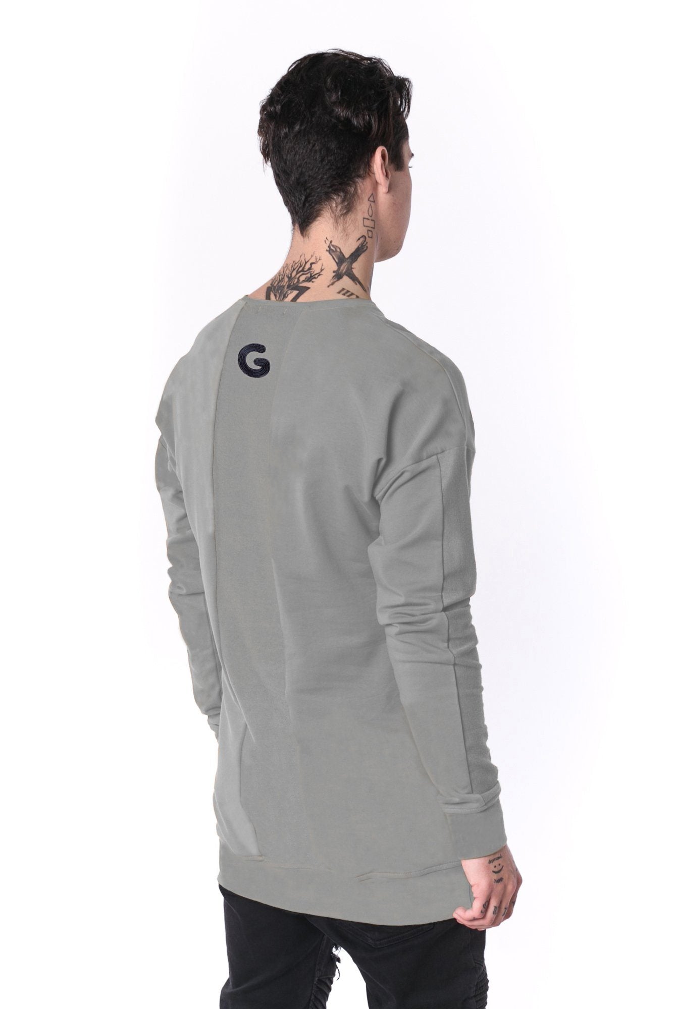 The Man Paneled Pullover Crewneck 17 // svetlošedá