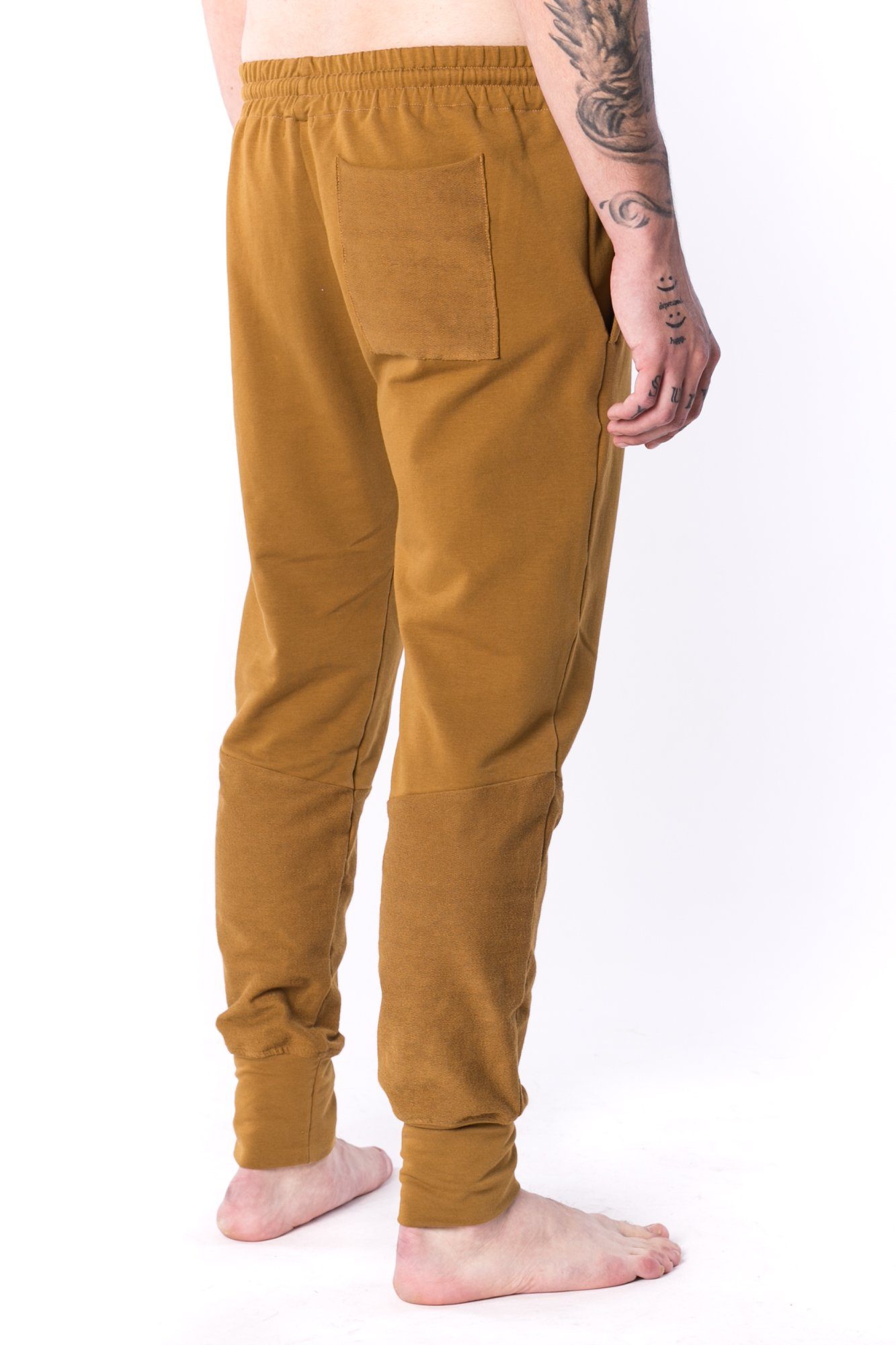 The Man Paneled Jogger 17 // umber