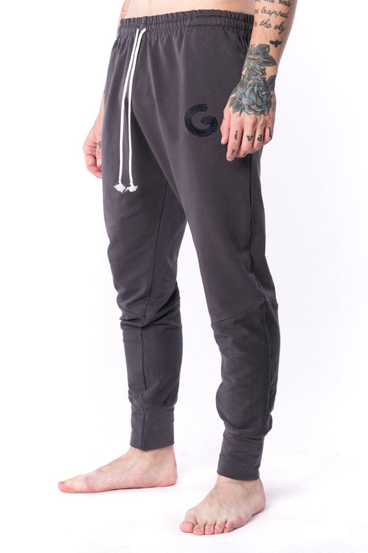 The Man Panelled Jogger 17 // charcoal